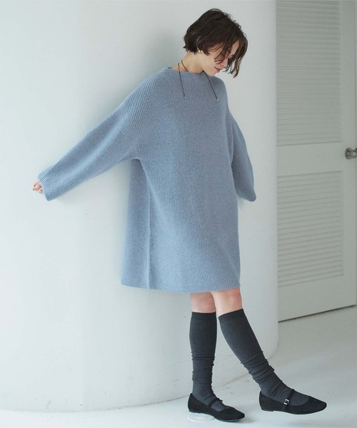 titivate（ティティベイト）の「ビッグシルエットミニ丈ニットワンピース（ワンピース・レディース・ブラウン/チャコール/ライトベージュ/ブルー/サンドベージュ・M/S）」の14枚目の写真