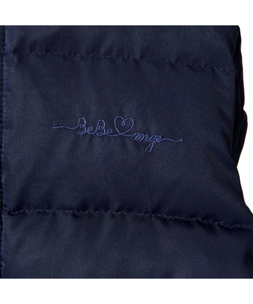BeBe（ベベ）の「BeBe/フリルリボンポケットタフタダウンベスト(90~150cm)（ベスト・キッズ・ネイビー/ピンク・120/140/100/150/130/90/110）」の7枚目の写真