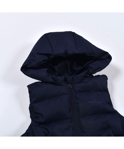 BeBe（ベベ）の「BeBe/フリルリボンポケットタフタダウンベスト(90~150cm)（ベスト・キッズ・ネイビー/ピンク・120/140/100/150/130/90/110）」の4枚目の写真