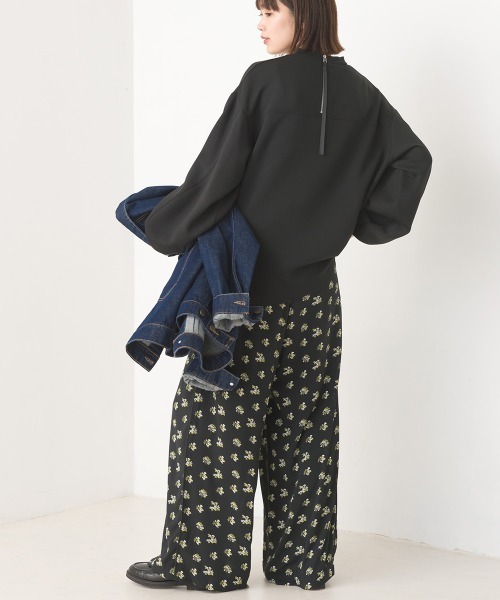 OMNES（オムネス）の「フラワープリントイージーパンツ（その他パンツ・レディース・ブラック/ブラウン・FREE）」の8枚目の写真