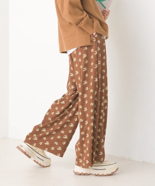 OMNES（オムネス）の「フラワープリントイージーパンツ（その他パンツ・レディース・ブラック/ブラウン・FREE）」の17枚目の写真