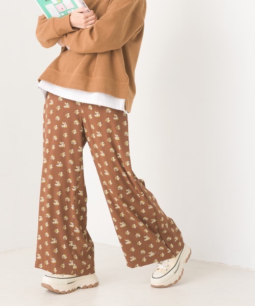 OMNES（オムネス）の「フラワープリントイージーパンツ（その他パンツ・レディース・ブラック/ブラウン・FREE）」の16枚目の写真