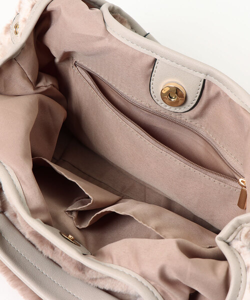 alcali（アルカリ）の「エムヴ　ファー使いハンドバッグ【取り扱い店舗限定】（ハンドバッグ・レディース・グレー/ブラウン・FREE）」の6枚目の写真