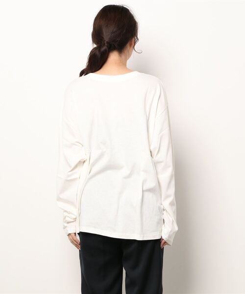 LOUNGEDRESS（ラウンジドレス）の「2way BIGロゴロンT（Tシャツ/カットソー・レディース・ブラック/オフホワイト・FREE）」の3枚目の写真