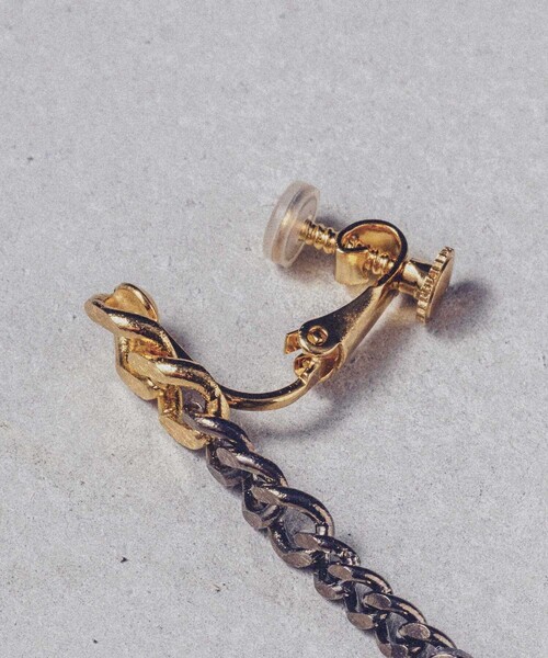 and cloud（アンドクラウド）の「Gradation Earring M / Single（イヤリング・レディース・シルバー/シルバー系その他/イエローゴールド/ゴールド系その他・FREE）」の7枚目の写真