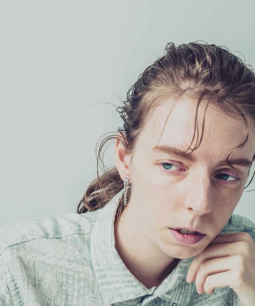 and cloud（アンドクラウド）の「Gradation Earring M / Single（イヤリング・レディース・シルバー/シルバー系その他/イエローゴールド/ゴールド系その他・FREE）」の9枚目の写真