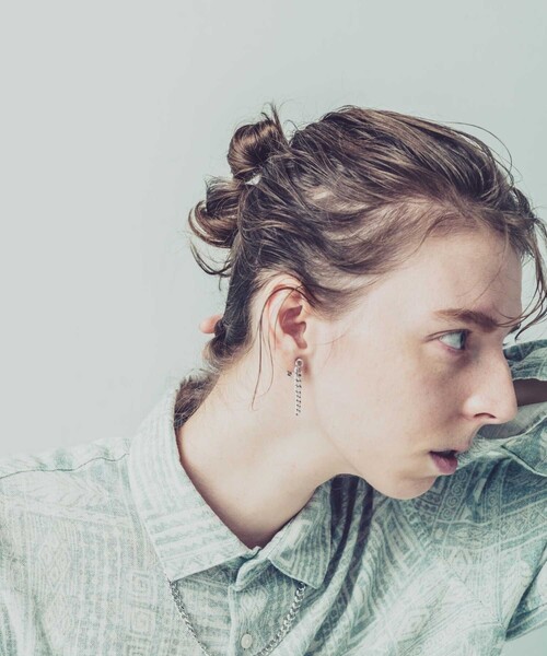 and cloud（アンドクラウド）の「Gradation Earring M / Single（イヤリング・レディース・シルバー/シルバー系その他/イエローゴールド/ゴールド系その他・FREE）」の10枚目の写真