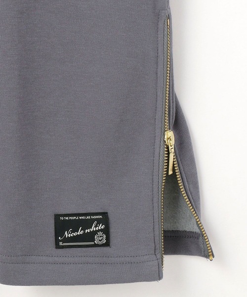 NICOLE white（ニコルホワイト）の「裏シャギー フードワンピース（ワンピース・レディース・グレイッシュブルー/ブラック/モカ・FREE）」の14枚目の写真