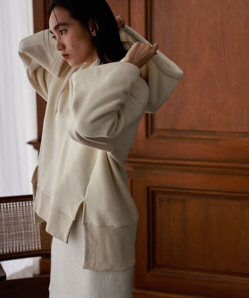 LOVELESS（ラブレス）の「ブラッシュ裏起毛プルオーバー（パーカー・レディース・ネイビー/ホワイト系その他/ブラウン系その他3・36）」の5枚目の写真