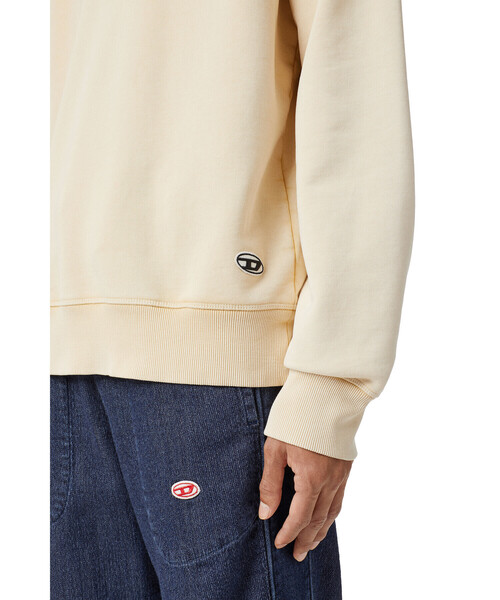 DIESEL(ディーゼル)の「メンズ スウェット プルオーバ レギュラーフィット(スウェット・メンズ・サンドベージュ/オリーブ/ブラウン系その他/ネイビー・LARGE/XX-LARGE/SMALL/MEDIUM/X-LARGE/X-SMALL/XXX-LARGE)」の19枚目の写真