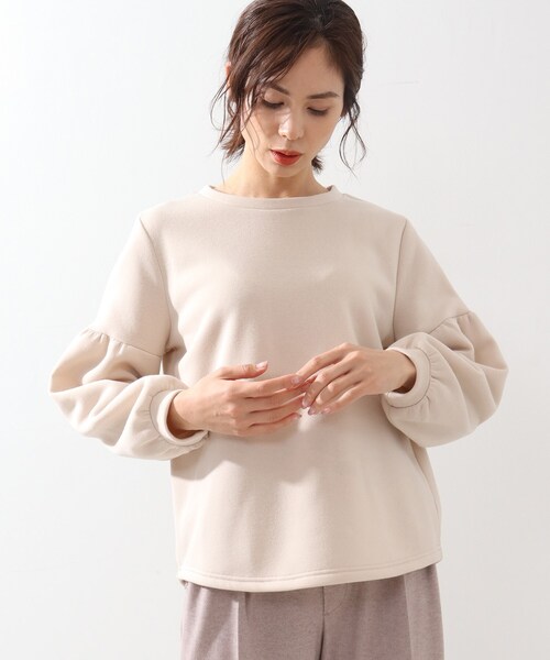 DRESKIP（ドレスキップ）の「◆パフスリ－ブ裏起毛スウェット（スウェット・レディース・ブラック/オフホワイト/ライトグリーン/ライトベージュ・02/03/04）」の3枚目の写真