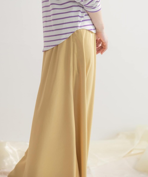 ITEMS URBANRESEARCH(アイテムズ アーバンリサーチ)の「サテンフレアスカート(スカート・レディース・イエロー/グリーン/アイボリー・FREE)」の17枚目の写真