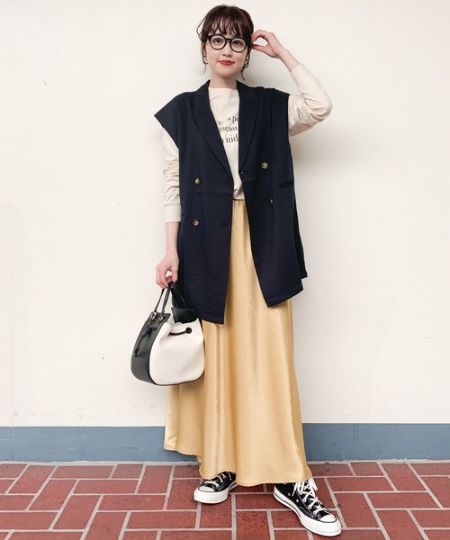 ITEMS URBANRESEARCH(アイテムズ アーバンリサーチ)の「サテンフレアスカート(スカート・レディース・イエロー/グリーン/アイボリー・FREE)」の6枚目の写真