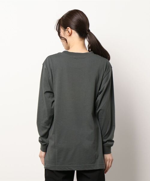 Lugnoncure（ルノンキュール）の「フラワーフォトプリントロンT（Tシャツ/カットソー・レディース・オフホワイト/グリーン/チャコール・ﾌﾘ-）」の4枚目の写真