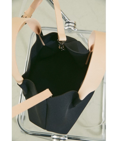BLACK BY MOUSSY（ブラックバイマウジー）の「2way mini tote bag(2ウェイミニトートバック）（トートバッグ・レディース・ブラック/ベージュ・FREE）」の16枚目の写真