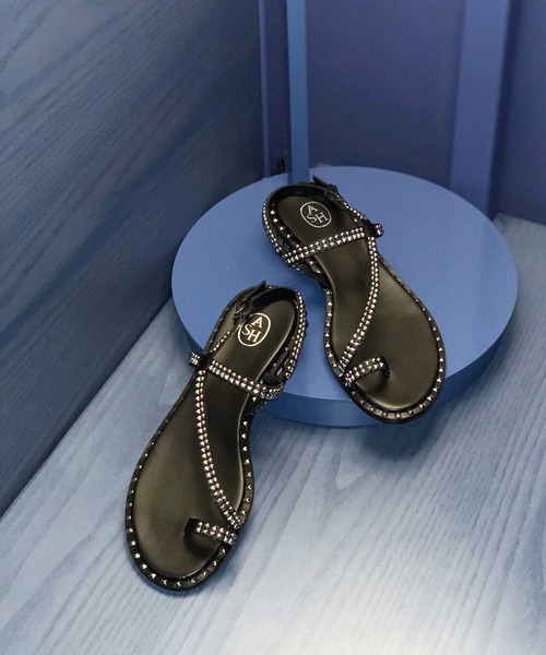 ASH（アッシュ）の「【PEARL】スタッズトングサンダル（サンダル・レディース・ブラック・35/36/37/38/39）」の7枚目の写真