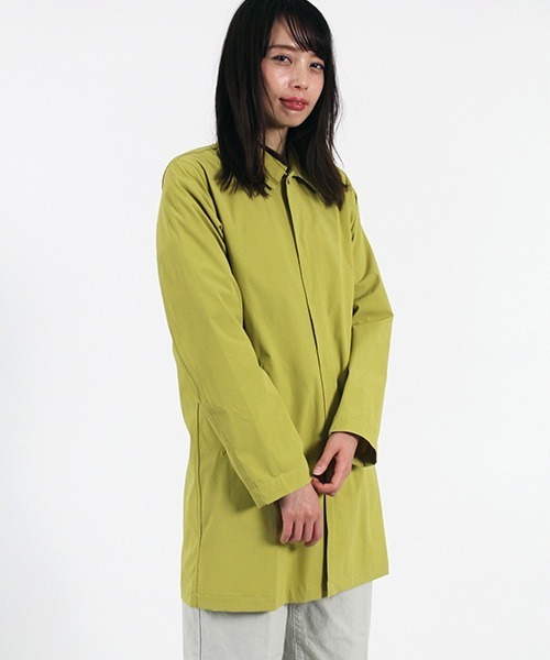 D.M.G.（ドミンゴ）の「[D.M.G. /ディーエムジー]　ナイロンクロス　パッカブルコート（ステンカラーコート・レディース・イエロー系その他/ブラック/ライトグリーン/ネイビー・3/2）」の5枚目の写真