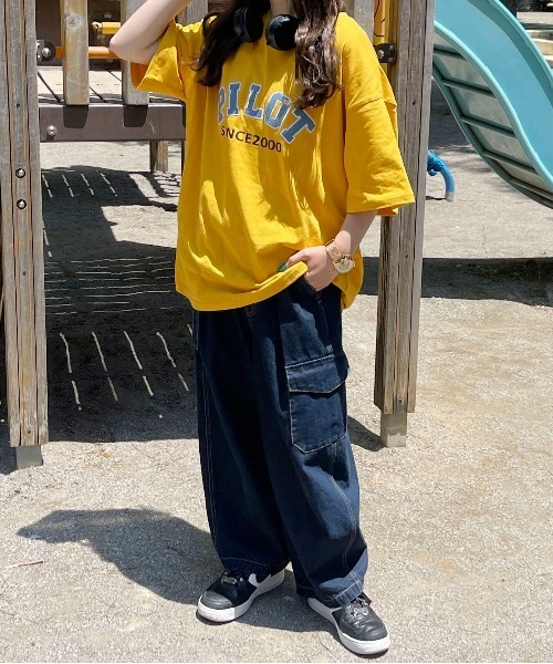 PairPair（ペアペア）の「アーチロゴカレッジプリントTEE(ユニセックス)（Tシャツ/カットソー・メンズ・オフホワイト/マスタード/ホワイト系・MEDIUM/LARGE）」の3枚目の写真