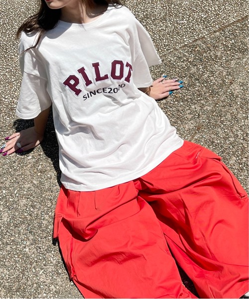 PairPair（ペアペア）の「アーチロゴカレッジプリントTEE(ユニセックス)（Tシャツ/カットソー・メンズ・オフホワイト/マスタード/ホワイト系・MEDIUM/LARGE）」の14枚目の写真