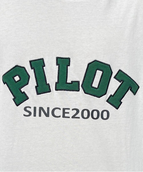 PairPair（ペアペア）の「アーチロゴカレッジプリントTEE(ユニセックス)（Tシャツ/カットソー・メンズ・オフホワイト/マスタード/ホワイト系・MEDIUM/LARGE）」の4枚目の写真