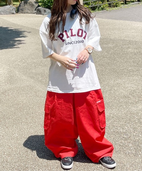 PairPair（ペアペア）の「アーチロゴカレッジプリントTEE(ユニセックス)（Tシャツ/カットソー・メンズ・オフホワイト/マスタード/ホワイト系・MEDIUM/LARGE）」の15枚目の写真