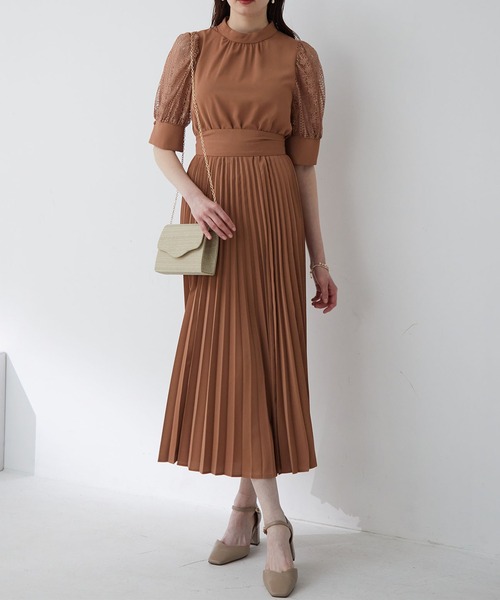 【REISS】UK発 Loreli ケープ スリーブ プリーツ ドレス レモン エルケイ（ERUKEI）直営】のドレス通販ショップ｜銀座クチュール