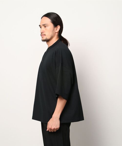 PORT BY ARK（ポートバイアーク）の「PORT BY ARK / ポートバイアーク：Henry neck SS T-shirt：PO11-T005[COR]（Tシャツ/カットソー・メンズ・オフホワイト/チャコール・2）」の4枚目の写真