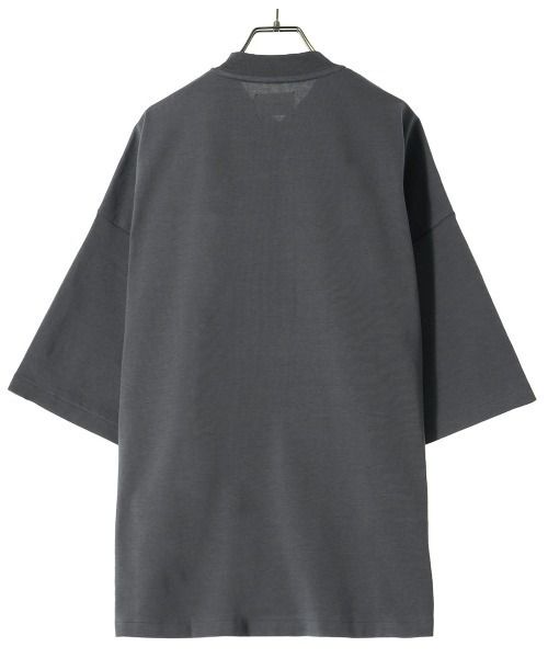 PORT BY ARK（ポートバイアーク）の「PORT BY ARK / ポートバイアーク：Henry neck SS T-shirt：PO11-T005[COR]（Tシャツ/カットソー・メンズ・オフホワイト/チャコール・2）」の13枚目の写真