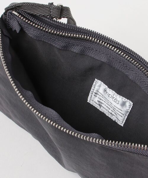 MASSIVE STORE（マッシブストア）の「【implres/インプレス】easy square shoulder bag イージースクエア ショルダー バッグ（ショルダーバッグ・メンズ・ブラック/グレー・FREE）」の5枚目の写真