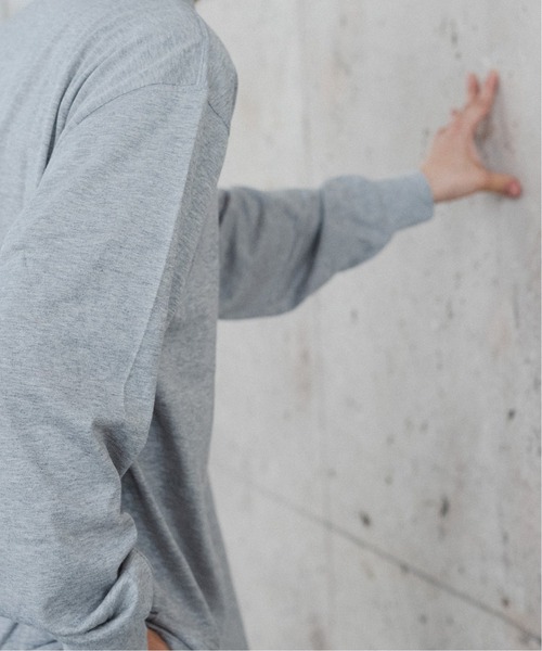 EDIFICE SELECT(エディフィスセレクト)の「【ETS.MATERIAUX / マテリオ】モックネックTシャツ(Tシャツ/カットソー・メンズ・グレー/ブラック・1)」の4枚目の写真
