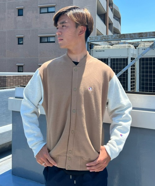 Champion(チャンピオン)の「CHAMPION/チャンピオン リバースウィーブ スウェットブルゾン バイカラー/ワンポイント Vネックトレーナー C3-W013(スウェット・メンズ・ブルー/グレー/ブラウン/カーキ・M/XL/L)」の6枚目の写真