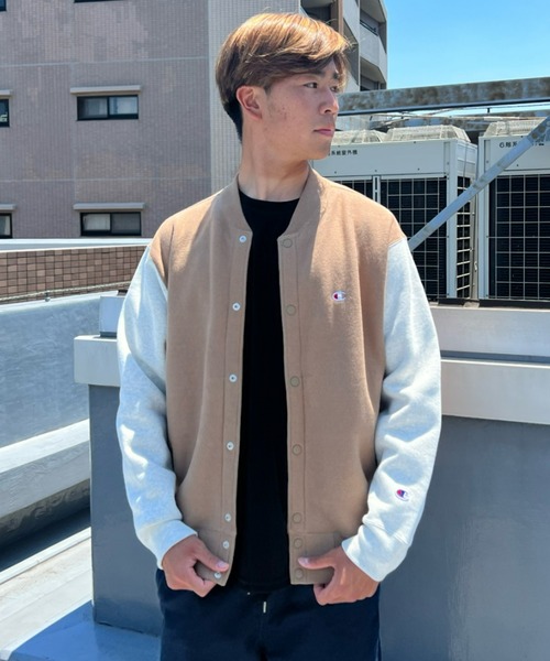 Champion(チャンピオン)の「CHAMPION/チャンピオン リバースウィーブ スウェットブルゾン バイカラー/ワンポイント Vネックトレーナー C3-W013(スウェット・メンズ・ブルー/グレー/ブラウン/カーキ・M/XL/L)」の7枚目の写真