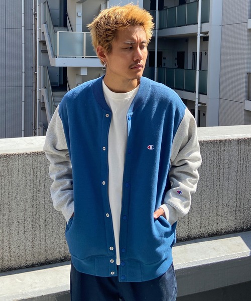 Champion(チャンピオン)の「CHAMPION/チャンピオン リバースウィーブ スウェットブルゾン バイカラー/ワンポイント Vネックトレーナー C3-W013(スウェット・メンズ・ブルー/グレー/ブラウン/カーキ・M/XL/L)」の18枚目の写真