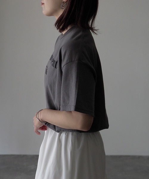 Riberry（リベリー）の「【GILDAN】Le moment ideal プリントTシャツ（Tシャツ/カットソー・レディース・オフホワイト/チャコールグレー/カーキ/ブルー/サックスブルー・MEDIUM）」の18枚目の写真