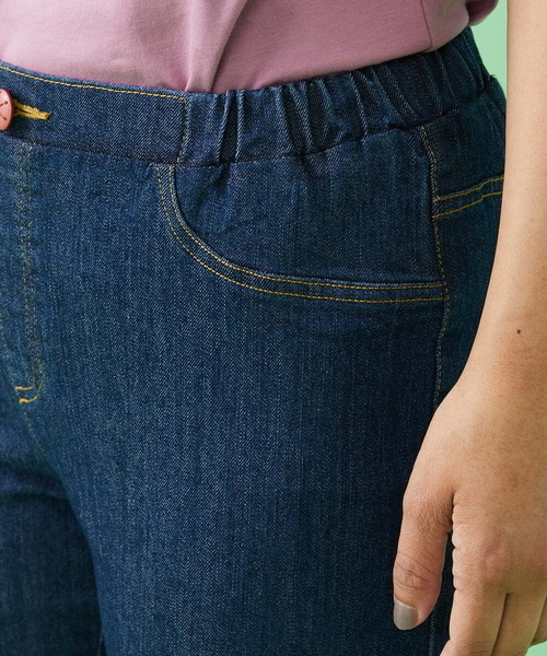 Jocomomola(ホコモモラ)の「ストレッチデニムパンツ(デニムパンツ・レディース・ネイビー/ブルー・42/40)」の4枚目の写真