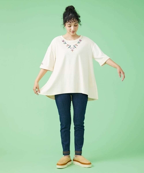 Jocomomola(ホコモモラ)の「ストレッチデニムパンツ(デニムパンツ・レディース・ネイビー/ブルー・42/40)」の7枚目の写真