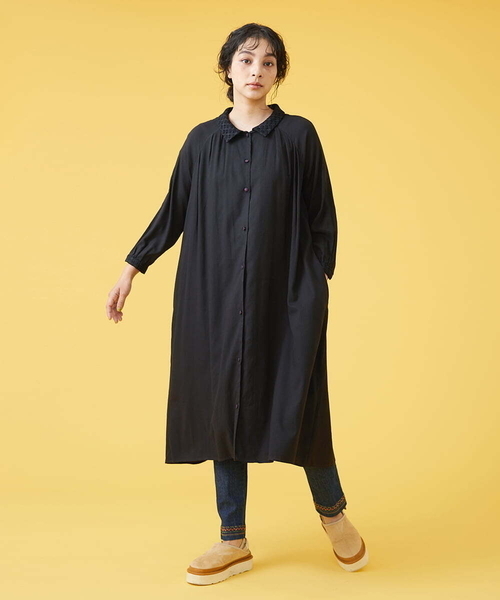 Jocomomola(ホコモモラ)の「ストレッチデニムパンツ(デニムパンツ・レディース・ネイビー/ブルー・42/40)」の9枚目の写真