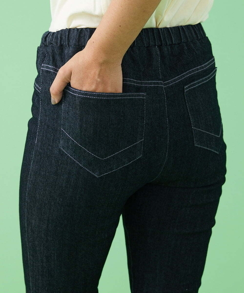 Jocomomola(ホコモモラ)の「ストレッチデニムパンツ(デニムパンツ・レディース・ネイビー/ブルー・42/40)」の13枚目の写真