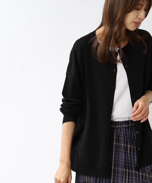 DRESKIP（ドレスキップ）の「◆クルーネックゆるカーディガン（カーディガン/ボレロ・レディース・ベージュ/ブルー/ブラック/パープル系4・00）」の2枚目の写真