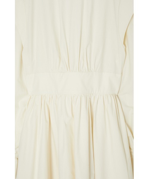 MOUSSY（マウジー）の「POWER SHOULDER LONG ドレス（ワンピース・レディース・ダークグリーン/オフホワイト/ブラック・1/2）」の13枚目の写真