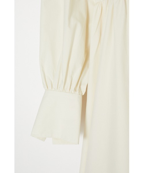 MOUSSY（マウジー）の「POWER SHOULDER LONG ドレス（ワンピース・レディース・ダークグリーン/オフホワイト/ブラック・1/2）」の14枚目の写真