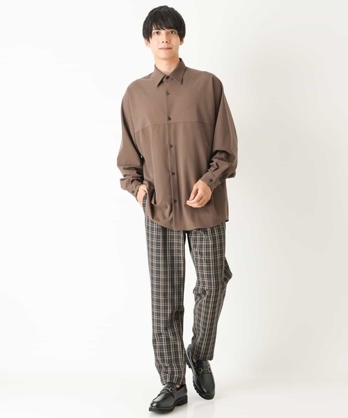 a.v.v（アーヴェヴェ）の「ワンサイズフィットドルマンスリーブシャツ（シャツ/ブラウス・メンズ・モカ/グリーン/パープル/ライトブルー・53）」の19枚目の写真