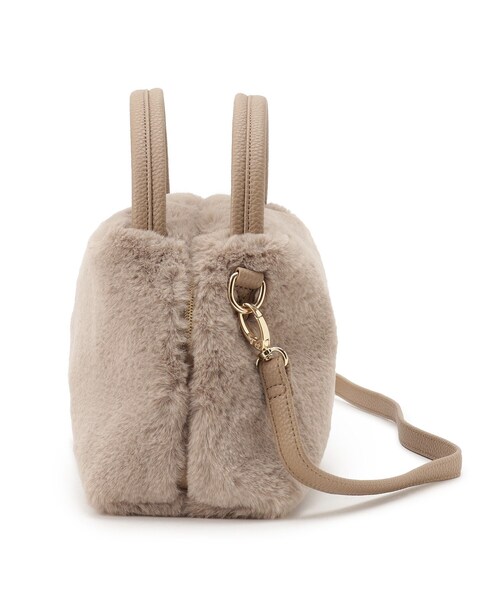 SHOO・LA・RUE(シューラルー)の「◆フェイクファーミニショルダー(ショルダーバッグ・レディース・ダークグレー/サンドベージュ/ブラック系3/アイボリー・00)」の12枚目の写真