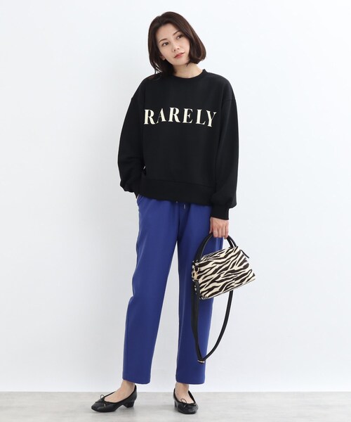 SHOO・LA・RUE(シューラルー)の「◆フェイクファーミニショルダー(ショルダーバッグ・レディース・ダークグレー/サンドベージュ/ブラック系3/アイボリー・00)」の11枚目の写真