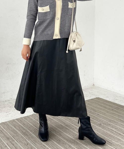 Lamoa（ラモア）の「Lamoa/フェイクレザー フレアスカート（スカート・レディース・ブラック/ブラウン/ベージュ・FREE）」の16枚目の写真