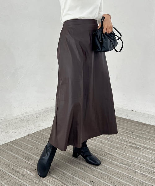 Lamoa（ラモア）の「Lamoa/フェイクレザー フレアスカート（スカート・レディース・ブラック/ブラウン/ベージュ・FREE）」の19枚目の写真