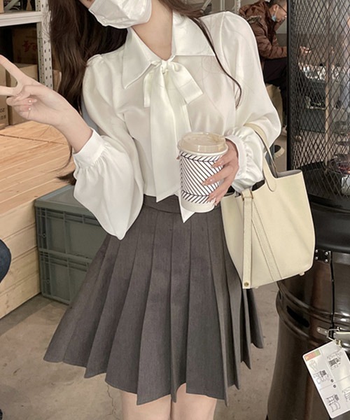 urge：（アージコロン ）の「【URGE：】リボンブラウス（シャツ/ブラウス・レディース・ホワイト・SMALL/MEDIUM/LARGE/X-LARGE）」の5枚目の写真