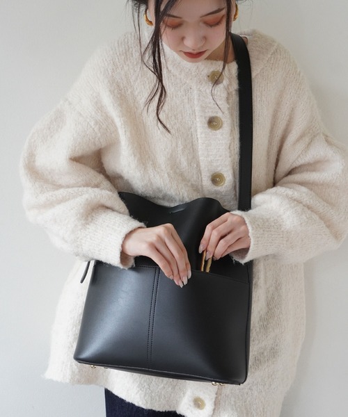 Jelly moo(ジェリームー)の「【 Jelly moo / ジェリームー 】 合皮 フロントポケット ショルダーバッグ #(トートバッグ・レディース・ブラック/ダークブラウン/ライトブラウン/キャメル・FREE/SMALL)」の18枚目の写真
