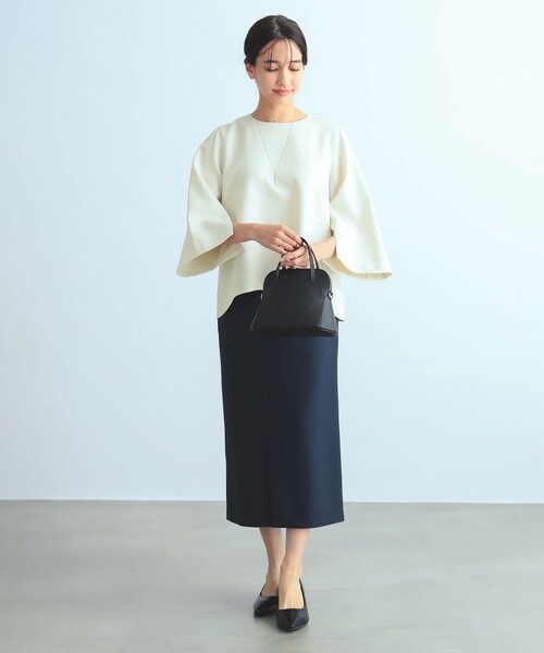 B:MING by BEAMS（ビーミングバイビームス）の「B:MING by BEAMS / バック パール プルオーバーブラウス（シャツ/ブラウス・レディース・ネイビー/オフホワイト/ホワイト系その他5・SMALL/LARGE/MEDIUM）」の4枚目の写真