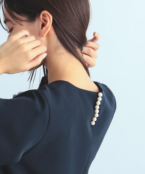 B:MING by BEAMS（ビーミングバイビームス）の「B:MING by BEAMS / バック パール プルオーバーブラウス（シャツ/ブラウス・レディース・ネイビー/オフホワイト/ホワイト系その他5・SMALL/LARGE/MEDIUM）」の19枚目の写真